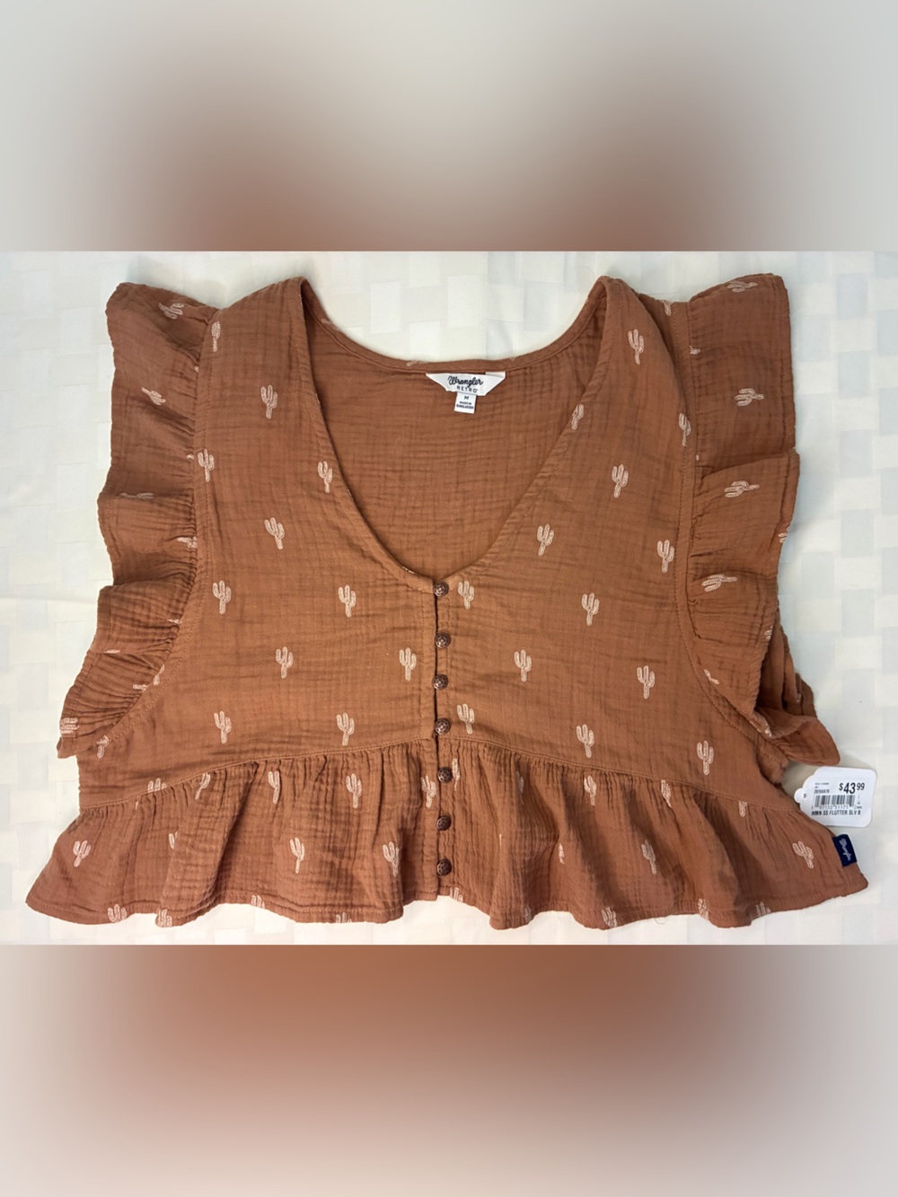 NWT Wrangler Rust Brown Cactus Print button up blouse w/ flutter sleeves